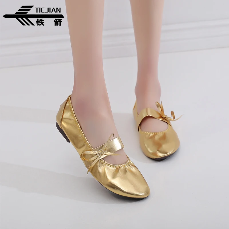 

Women Practice Training Dancing Shoes Golden Silver Soft Bottom Wear-resistant Out Shoes Glossy Low Heel Belly Dance Shoes LXZ13