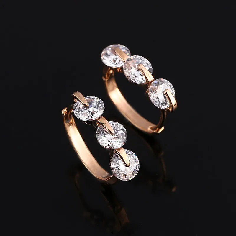 

New Arrival Cute Hoop Earring For Girl Three Clear Synthetic Gemstone Decoration Golden Plated Earring Best Gift Jewelry
