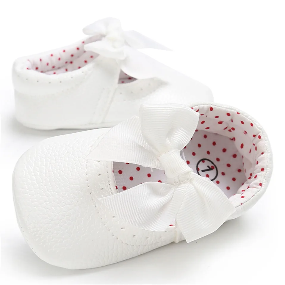 Мокасины для новорожденных; детская обувь с резиновой подошвой; обувь для малышей с мягкой подошвой из искусственной кожи; обувь для маленьких девочек с бантом; обувь для первых шагов