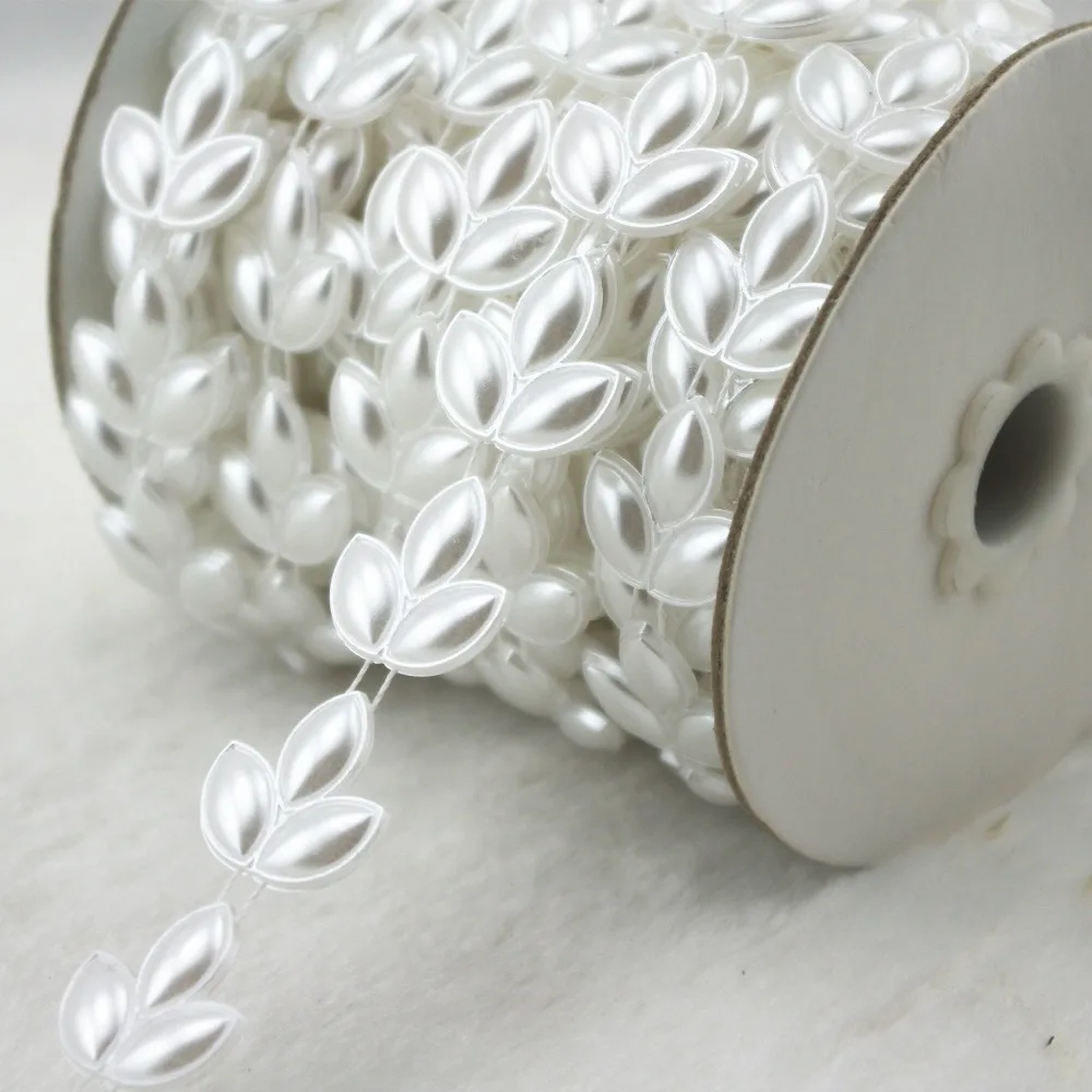

20mm leaf Shaped ivory Pearl Chain Trims Sewing Crafts Costume Applique Wedding Decoration LZ152