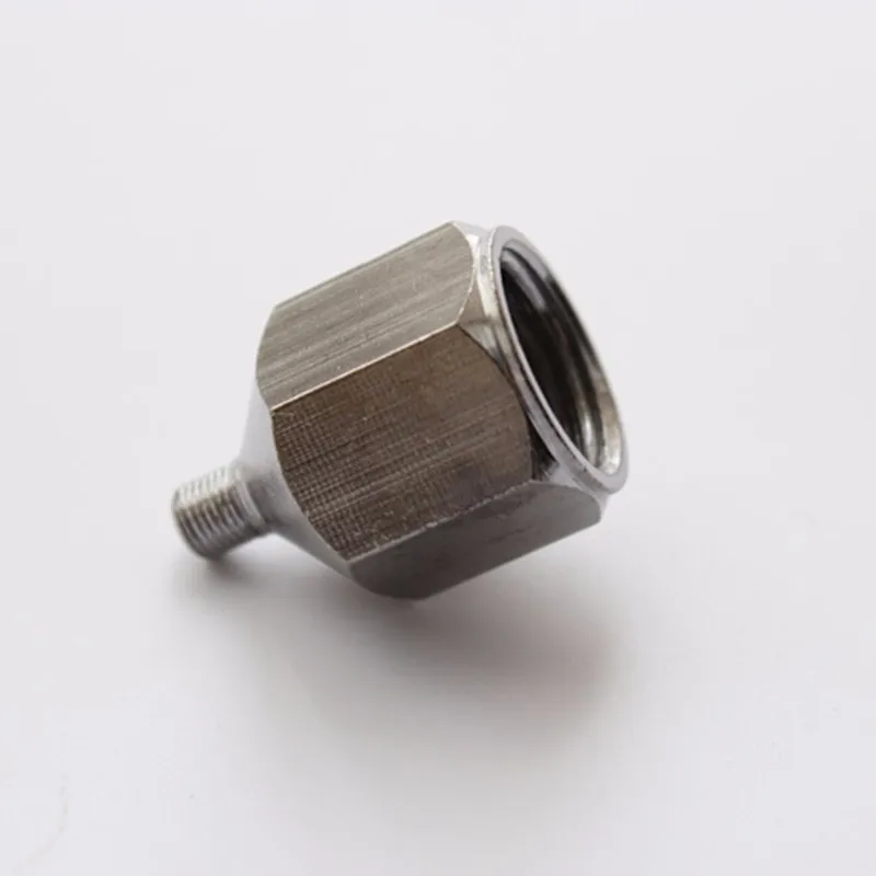 AC033