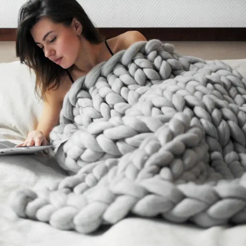 Fashion Hand Chunky Wool Knitted Blanket Thick Yarn Wool Bulky Knitting ...