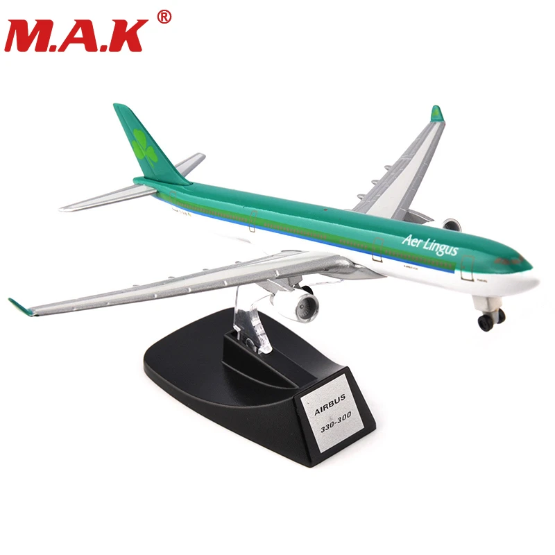aer lingus toy plane