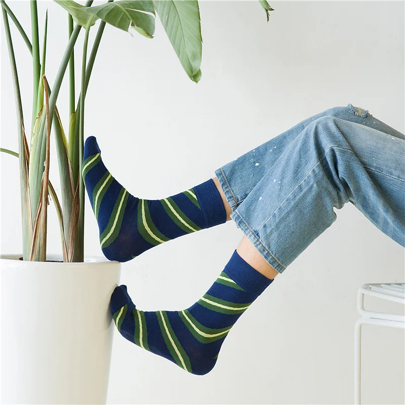 Buy 17 New Men's French personality twill Socks 5pairs Wholesale Autumn and