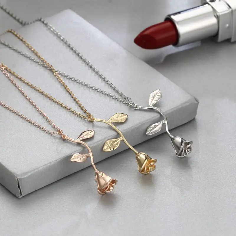 

2019 New Fashion Jewelry Exquisite Tri-color Rose Pendant Necklace Rose Necklace Women's Elegant Necklace Necklace