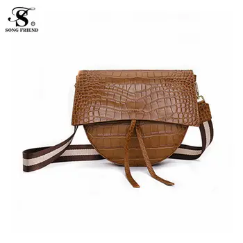 

Black Small Women Messenger Bag Soft Washed Genuine Cow Leather Crossbody Bag Female Handbag Purses Crocodile-pattern Saddle bag