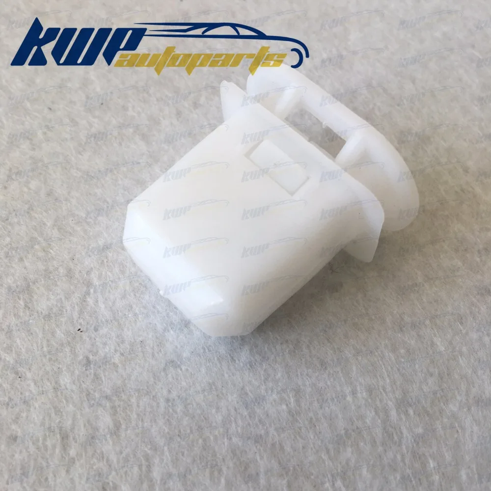 

REAR SEAT LOCKING CLIP X 1 ONLY 72693-12080 for TOYOTA NEW FLAT RATE POSTAGE