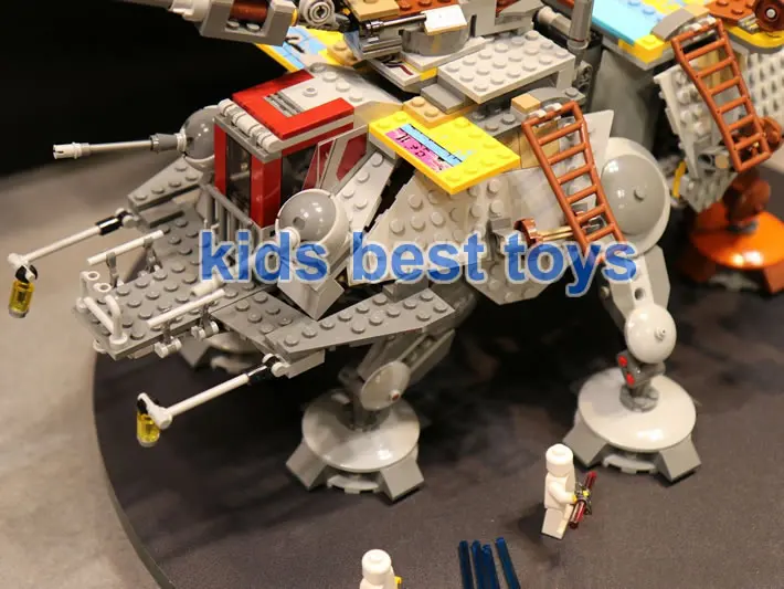 LEGO-Star-Wars-75157-Captain-Rex-AT-TE-13