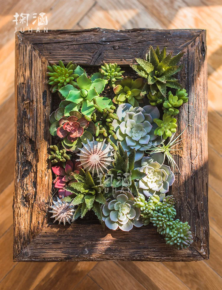 (9)