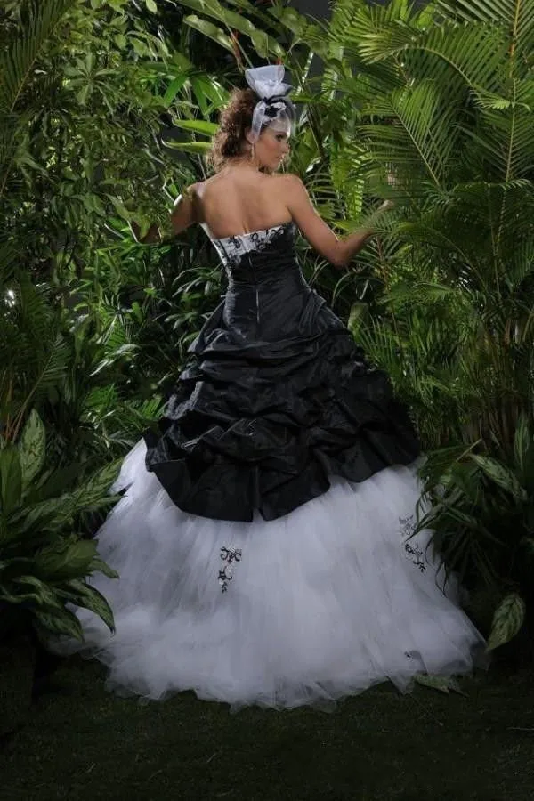 Готическое черное бальное платье принцессы; свадебные платья; коллекция года; роскошное Пышное винтажное платье без бретелек с кружевной аппликацией и цветами; vestidos de noiva