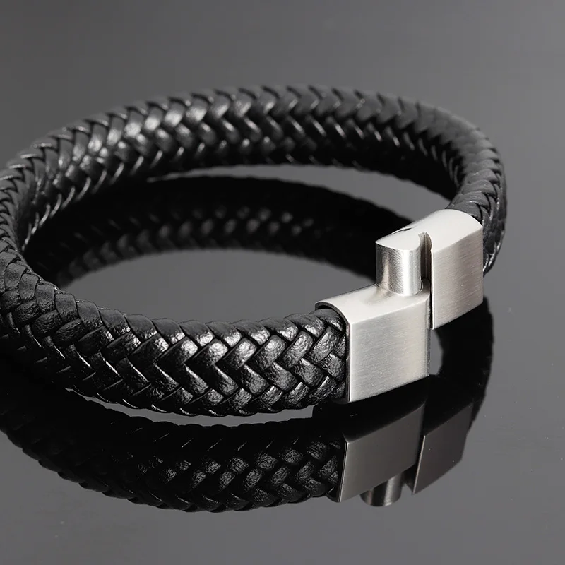 Classic Men Jewelry Genuine Leather Bracelets Stainless Steel Bracelets Black Rope Chain Fashion Wristband for Male Gift Magnet