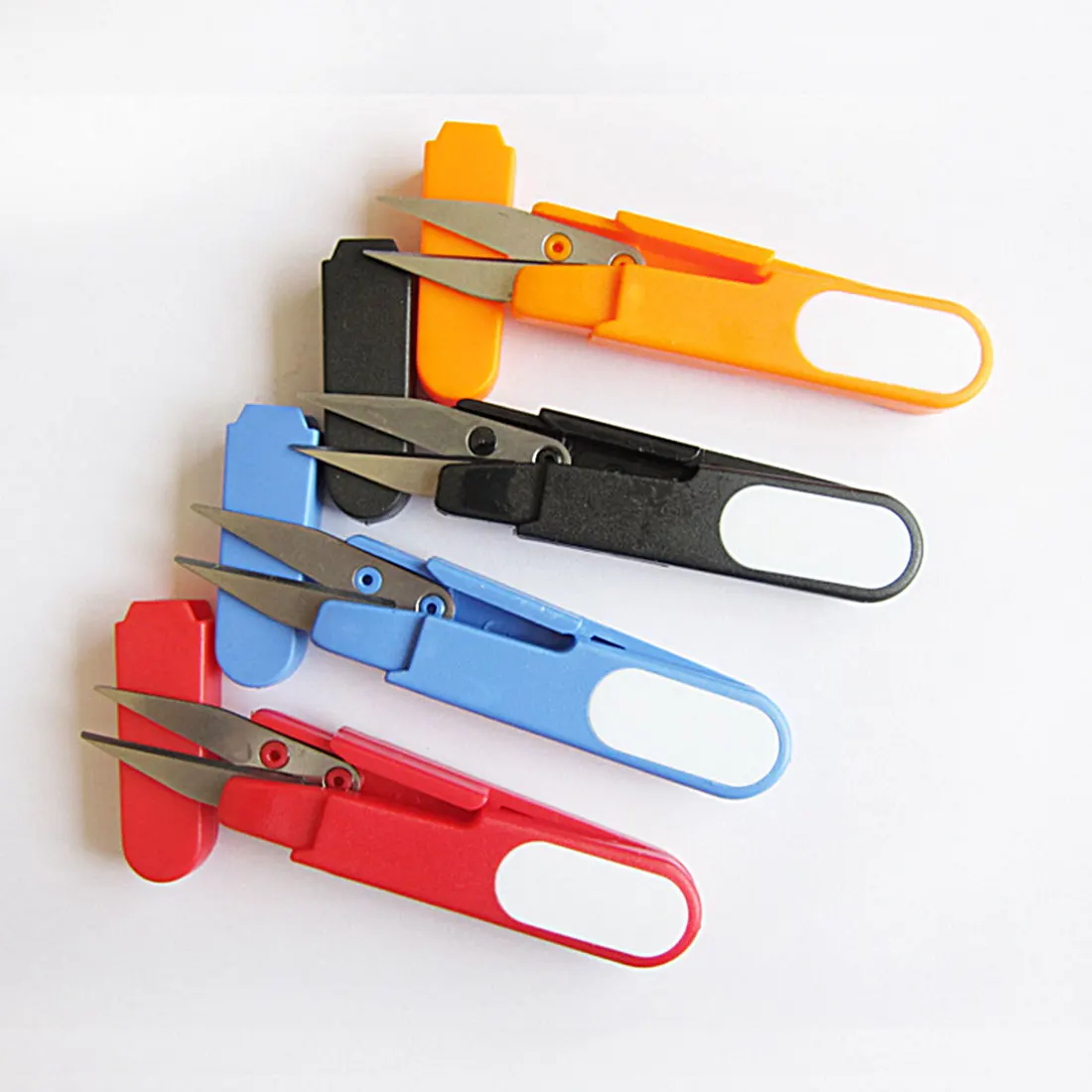 

Fashion Portable Scissors Plastic Handle with covers stainless steel Capped Line Cutter Scissor Cord Sewing Fishing Tackle Tool