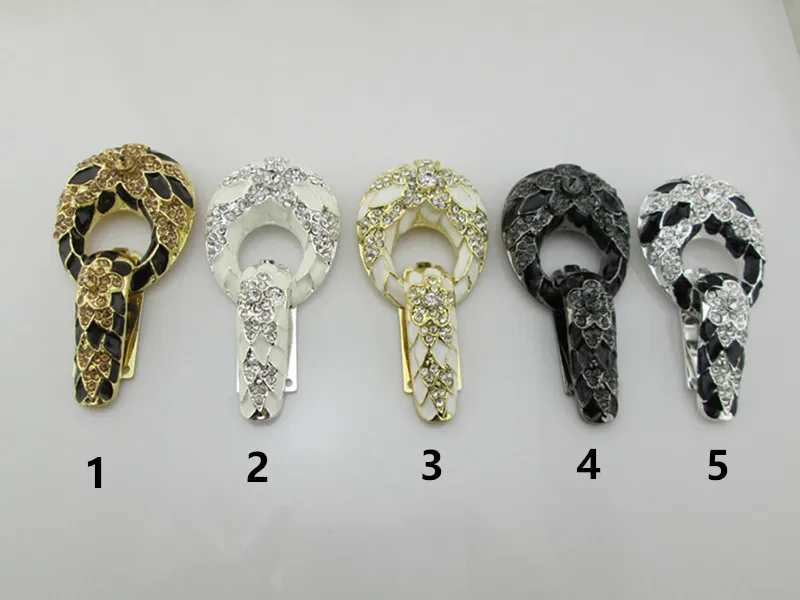 

1pcs Fur buttons, coat buttons. Rhinestone buttons. Duck mouth buckle, Zinc alloy buckles 38*66mm