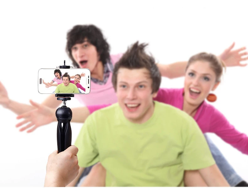 (3)