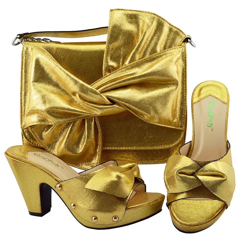 YM006 Gold