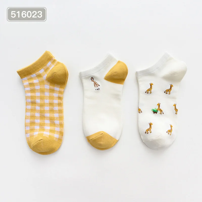 Caramella 3 пар/лот сезон: весна–лето Для женщин носки модные невидимые носки для девочек женские тапочки с Фламинго носки - Цвет: 516023