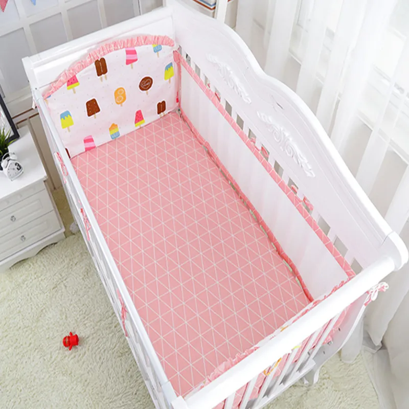 5 قطع الساخن الكلاسيكية تاج تصميم فورسيزون الطفل تنفس الفراش مجموعة جودة سرير البياضات تشمل الهواء شبكة مصدات ورقة 5 قطع الساخن الكلاسيكية تاج تصميم فورسيزون الطفل تنفس الفراش مجموعة جودة سرير البياضات تشمل الهواء شبكة مصدات ورقة