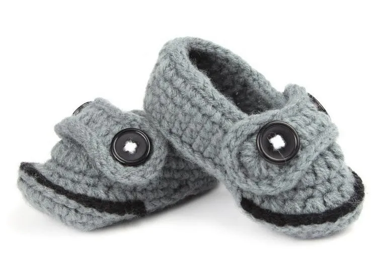 10 пар/лот Лидер продаж Симпатичные мягкие для маленьких мальчиков и девочек кнопки ручного вязания малыша обувь детская кроватка обувь 11 см