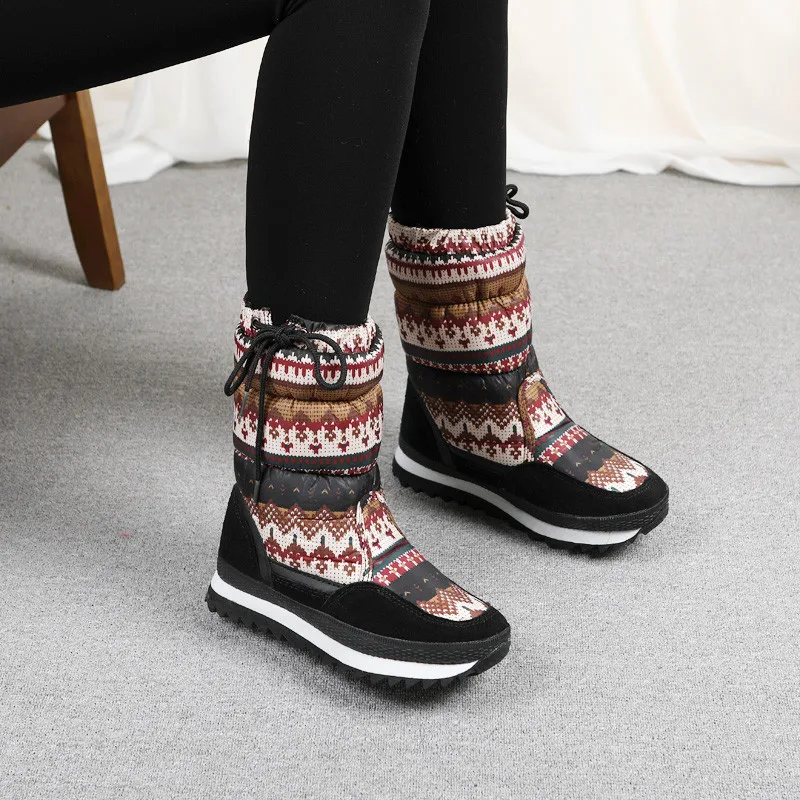 SWYIVY/зимняя женская обувь на меху; Теплая обувь на платформе; коллекция года; женские зимние ботинки; повседневные кроссовки с хлопковой подкладкой; женские зимние ботинки на танкетке