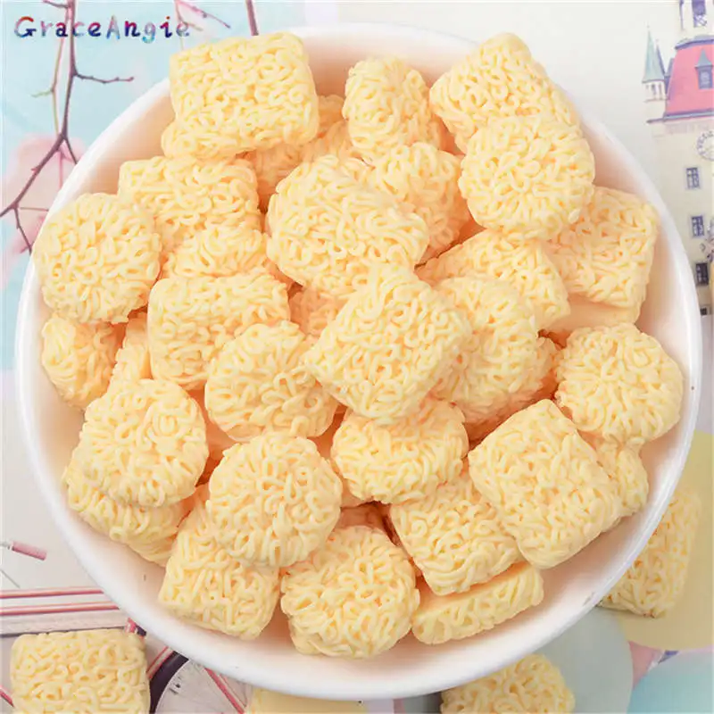 GraceAngie 20pcs искусственные лапши быстрого приготовления Продукты Смола Кабошоны