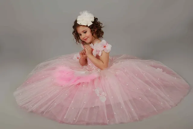 Cheap Pink little Girls Party Summer Dress Off the Shoulder Lace Appliques Beading Crystal Pearls Ball Gown Tulle Flower Girls Dresses