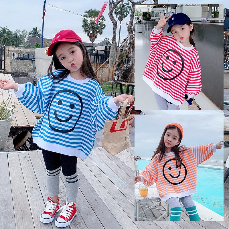 

Girls spring striped sweater 2019 new Korean version of children's smiley print round neck loose casual bottoming T-shirt