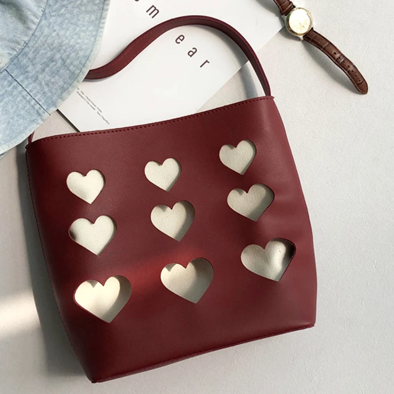 

Simple Designer women shoulder bag quality PU Leather Female Love heart Messenger bag Travel bucket bag Handbags Totes B43-47