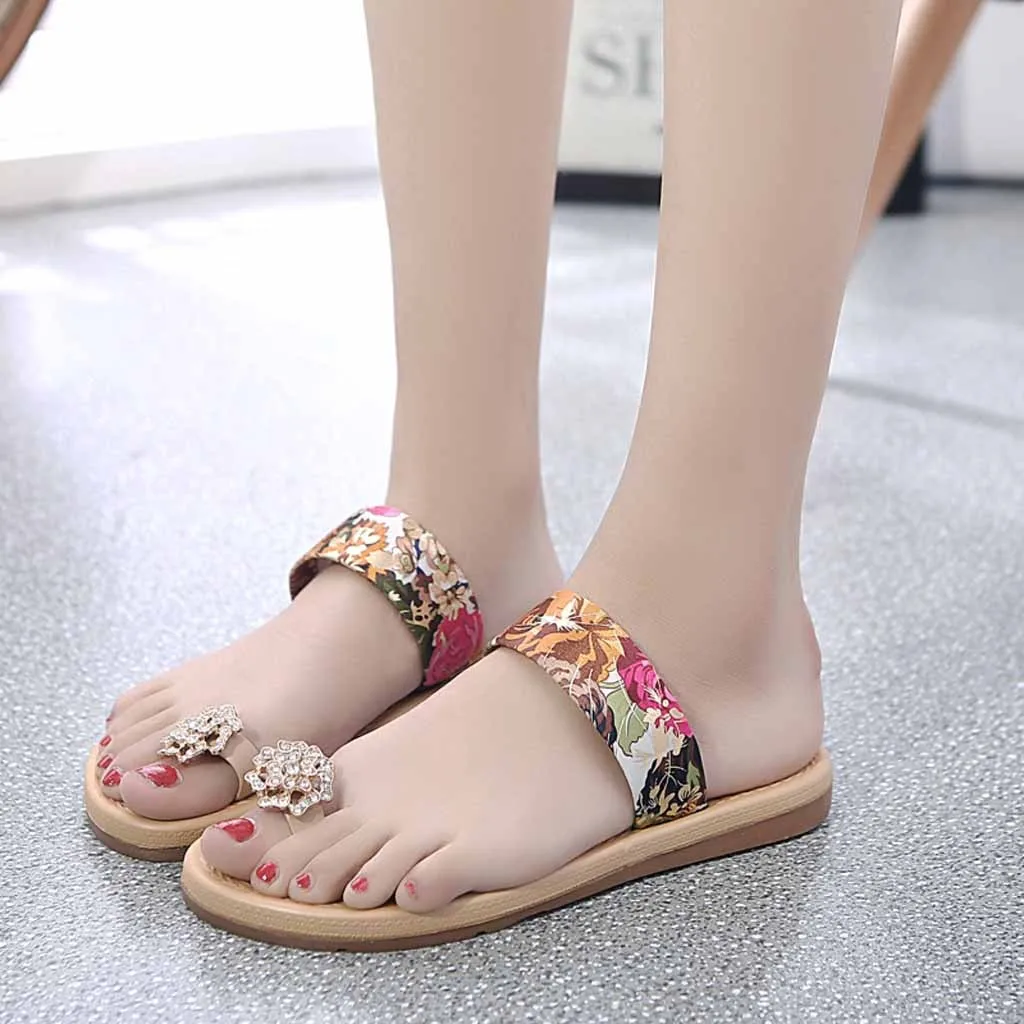 

2019 New Slippers Summer Women's Non-Slip Sandals Flat Beach Slippers Jeweled Sandals Toe Slippers Chaussures Zapatos De Mujer