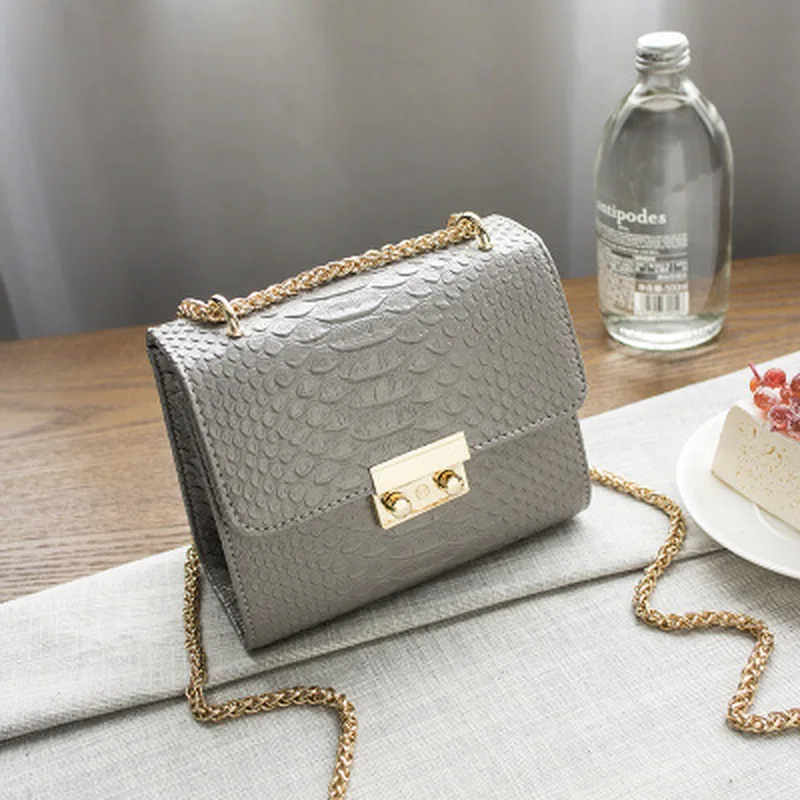 

2019 New fashion alligator chain, small square pack, single shoulder, oblique cross pack