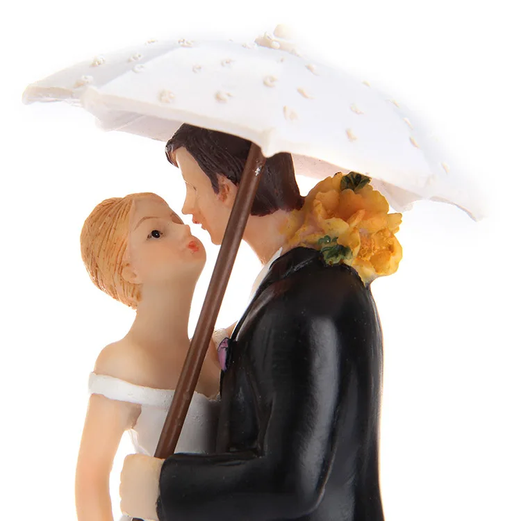 Романтичный зонтик поцелуй в дождь Свадебный Торт Топперы пара статуэтки жениха и невесты
