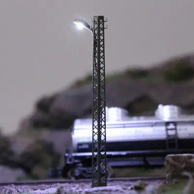 

LQS59N 3pcs Model Railway lights Lattice Mast lamp Track light N Scale Layout