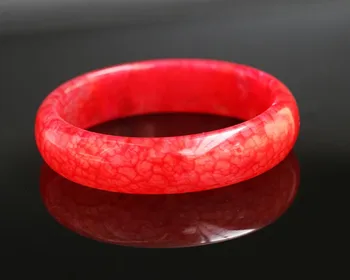 

Beautiful Red The heart-pounding step by step dyeing chicken blood Lucky Bangle bracelet fine jewelry