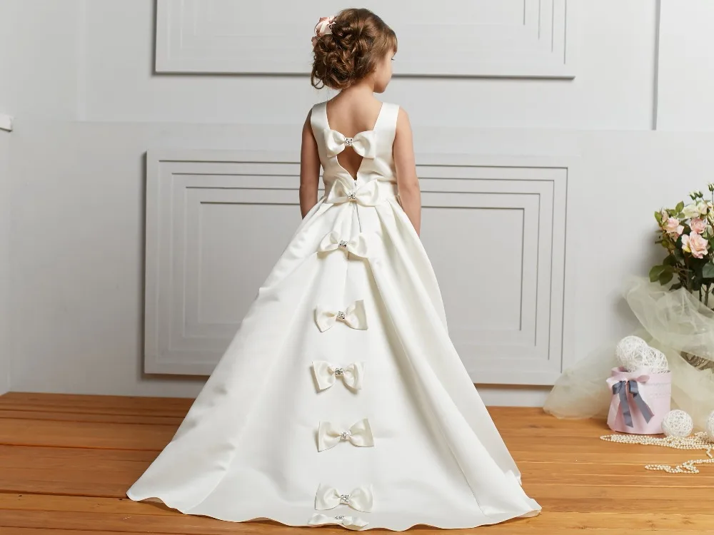 

Elegant A-Line Satin Flower Girl Dresses for Weddings Party 2019 Little Girls Holy First Communion Pageant Gowns with Bow