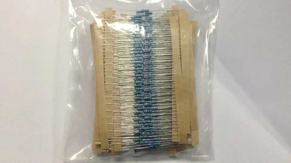 

600pcs/pack 1/4W 30 Kind Metal Film Resistors 1% Each 20 600pcs/pack good quality
