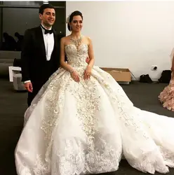 Robe de mariée Luxuey С Плеча Милая Вышивка Жемчуг Рукавов Бальное платье Собор Поезд Опухшие Свадебные Платья