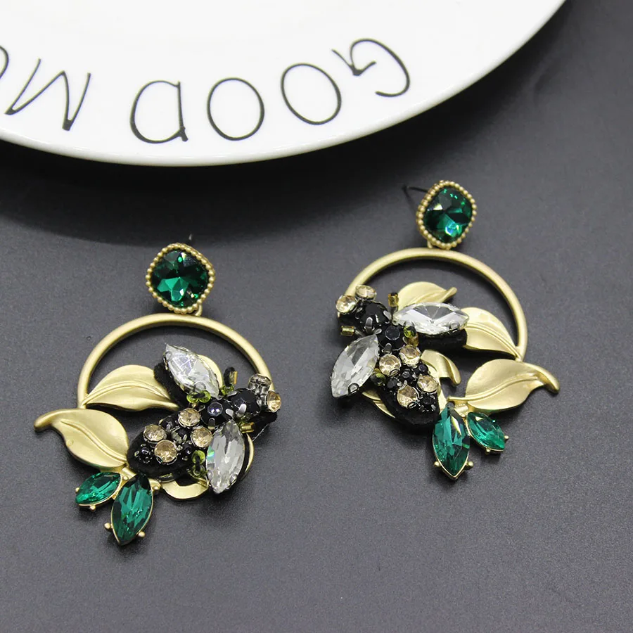 

Baroque Bee Geometric Flower Long Stud Earrings fashion ladies Baroque plant flowers geometric earrings 166