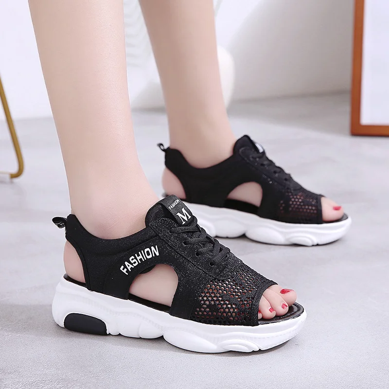 

Summer Brand 2019 New Women Sandals Breathable Shoes Ladies Walking Shoes Woman Black White Platform Creeper Sandal Shoes