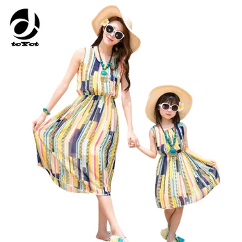 

tcYct Summer Mother Daughter Dress Sleeveless Chiffon Matching Mother Daughter Clothes Family Look Beach Girls Dress 1pcs