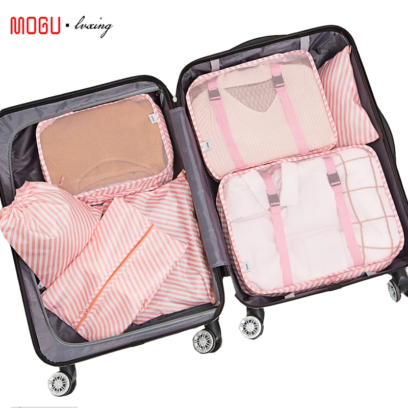 mesh travel cubes