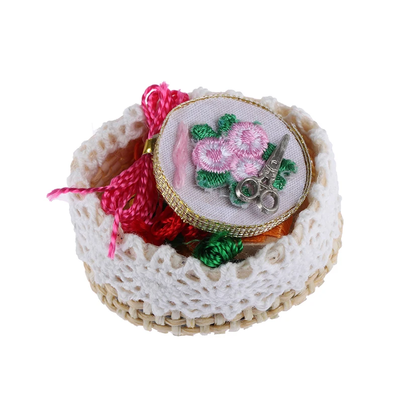 1PCS Винтаж 1/12 масштаб миниатюрный кукольный домик коробка для шитья ролевые игры мебель Декор Аксессуары игрушка в подарок Кукольный дом Декор - Color: 1PCS