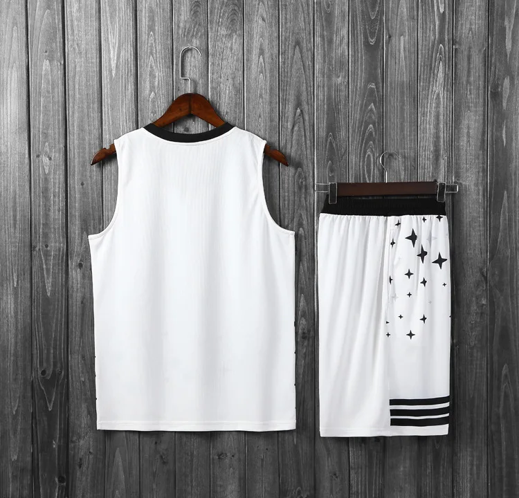 8775776489_1985398330