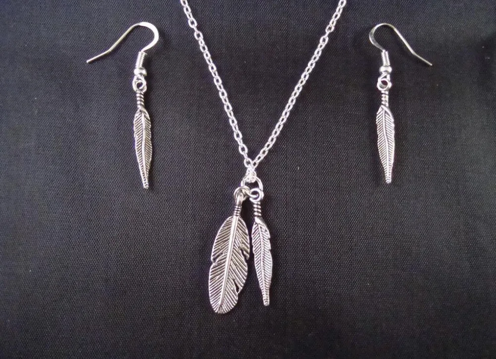 10 Set Fashion Vintage Style Tibetan Silver Feather Charms Pendant Necklaces/Earrings Sets