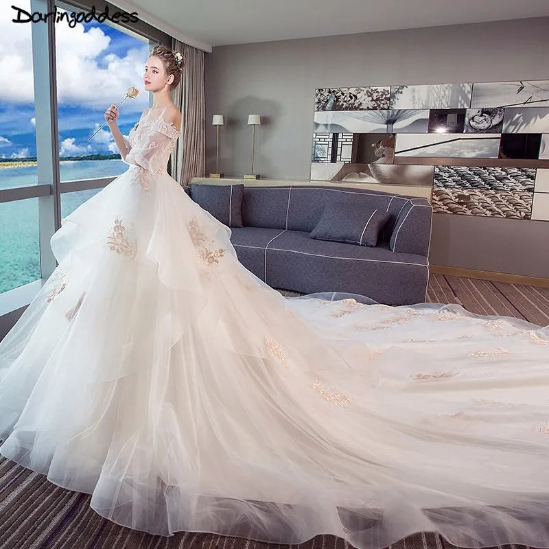 

Luxury Gold Embroidery Wedding Dress Off Shouler Half Sleeves Bridal Gowns Long Train Wedding Dress Plus Size Vestido De Noiva