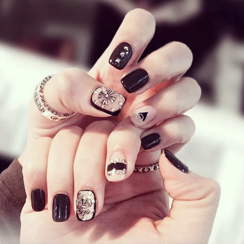 Nails rp @perfect10customnails Stiletto nails designs, Nails design with rhinest