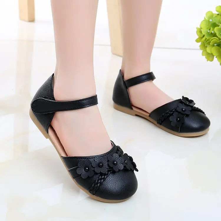 Children's Shoes New Sandals Super soft and comfortable Princess Shoes Girls Hollow flower Shoes Summer amorous feelings