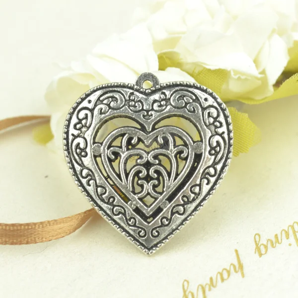 

5pcs Zinc alloy Tibetan Silver Plated Heart-shaped Charms Pendants for Jewelry Making DIY Handmade Craft 28*27mm 2610
