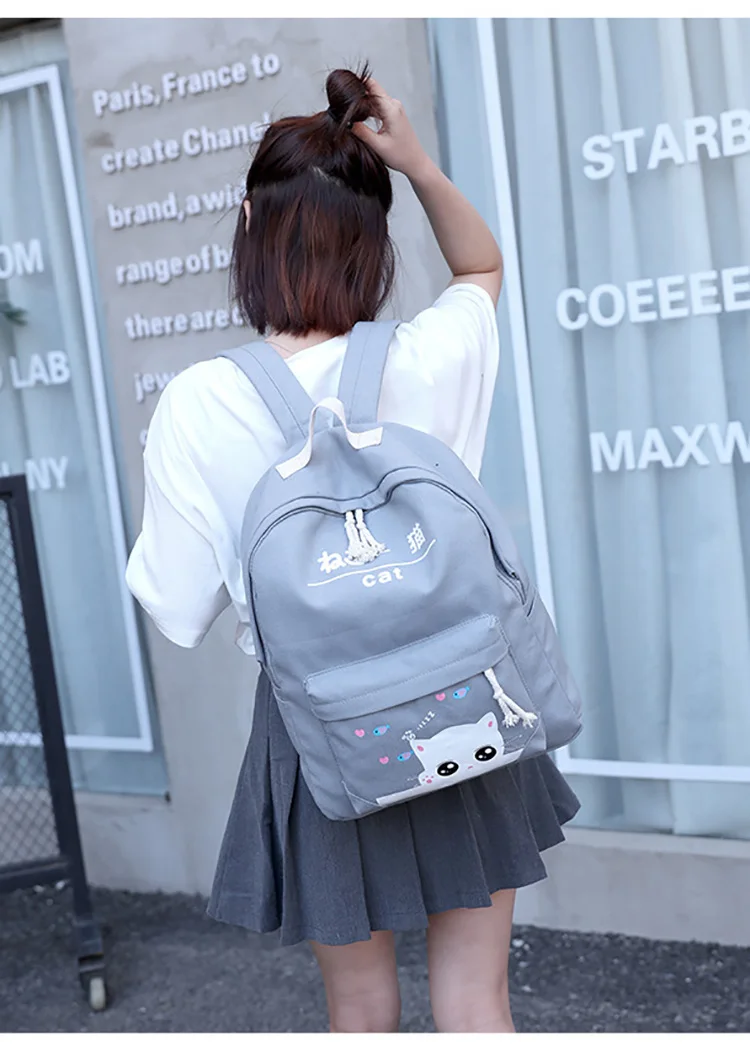 4 (8)