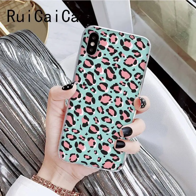Leopard newly popular pink art aesthetic pattern