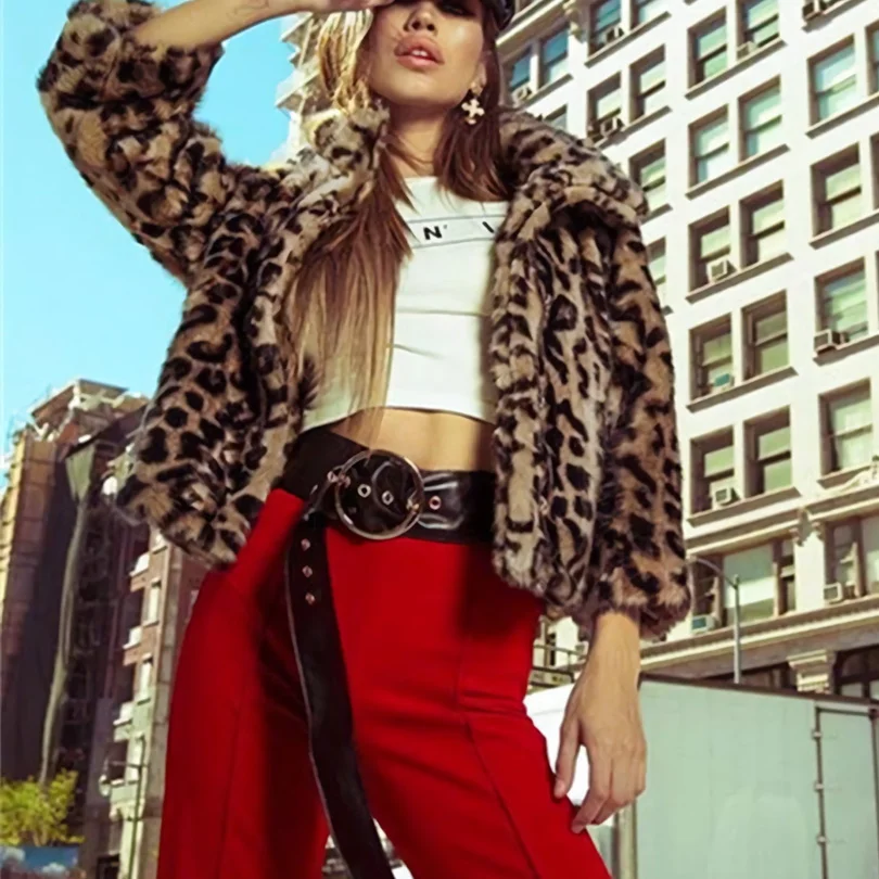 

2018 Warm Winter Faux Fur Coat And Jackets Women Leopard Print Zipper Up Turn Down Collar Slim Faux Fur Jackets Ladies