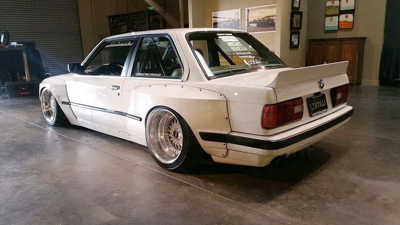 1984-1991 BMW E30 Coupe GReddy Pandem Style Body Kit FRP (13)